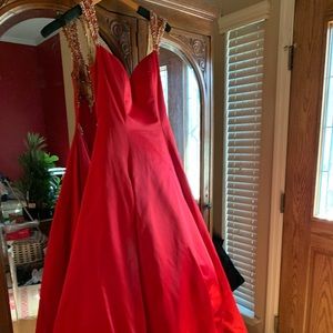 Sherri Hill prom dress